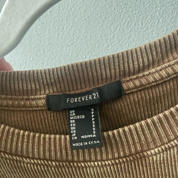 Brown Mineral Wash Crop Tee - Picture 3 of 3